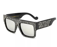 Load image into Gallery viewer, OVERSIZED SQUARE RHINESTONE TRIMMED SUNGLASSES
